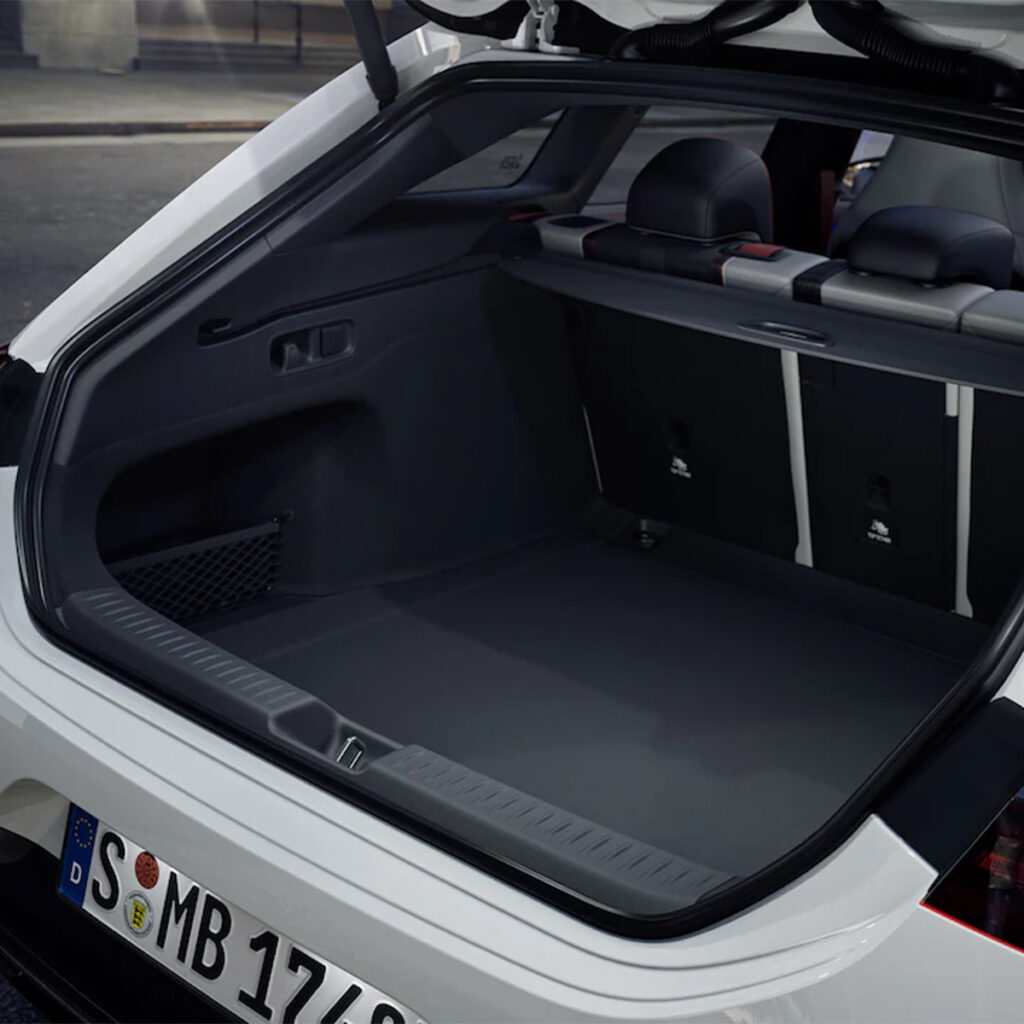 Mercedes-Benz CLA Shooting Brake mit EQ-Technologie Kofferraum.