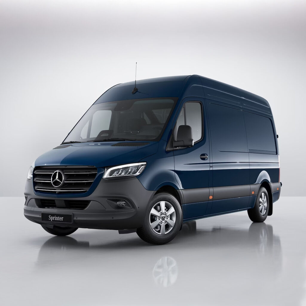 Mercedes-Benz-Sprinter-Kastenwagen-Front-Blau