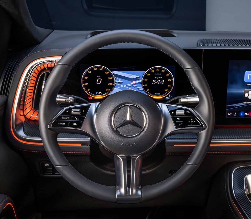 Mercedes-Benz VLE Lenkrad im Cockpit als Symbolbild für Führerschein Informationen