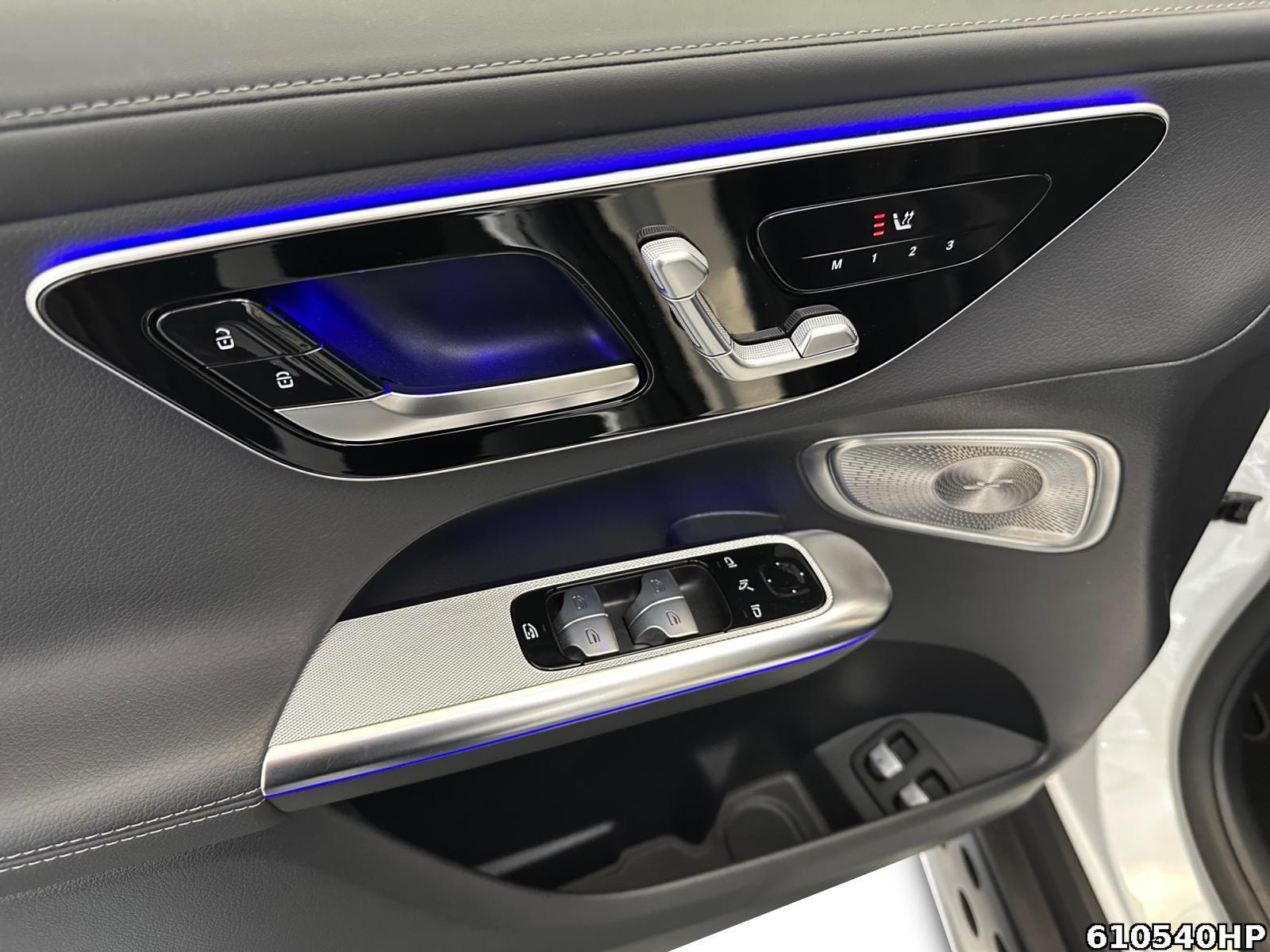 Fahrzeugabbildung Mercedes-Benz GLC 300 e 4M AMG Edition AMG AHK Pano Burmester