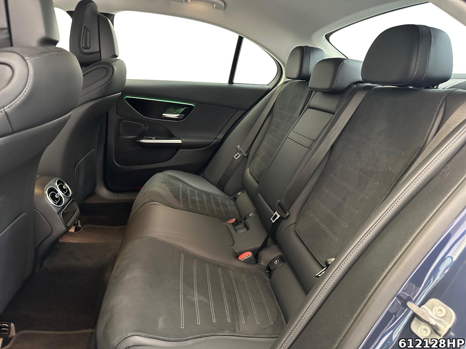 Fahrzeugabbildung Mercedes-Benz C 180 AMG Ambiente KameraLenkradhzg Sitzhzg LED