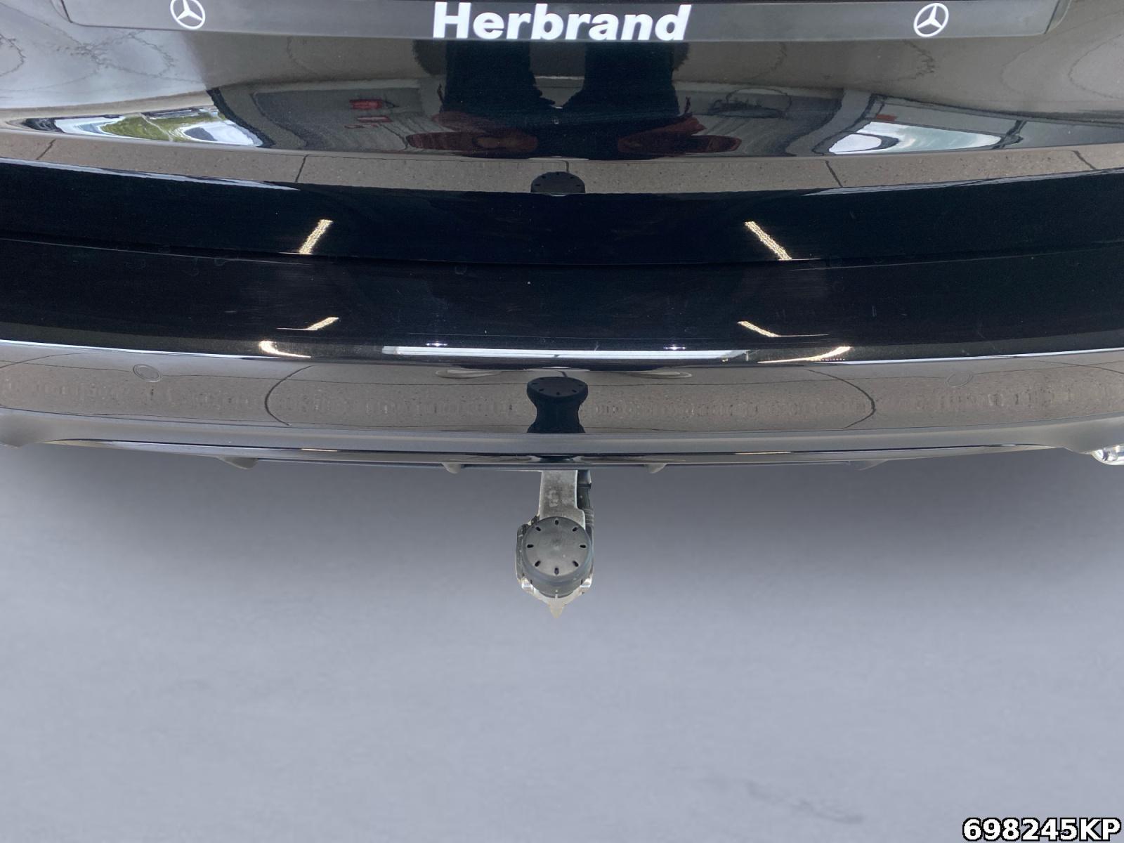 Fahrzeugabbildung Mercedes-Benz E 300 e T AMG Pano Burmester Digital-Light AHK