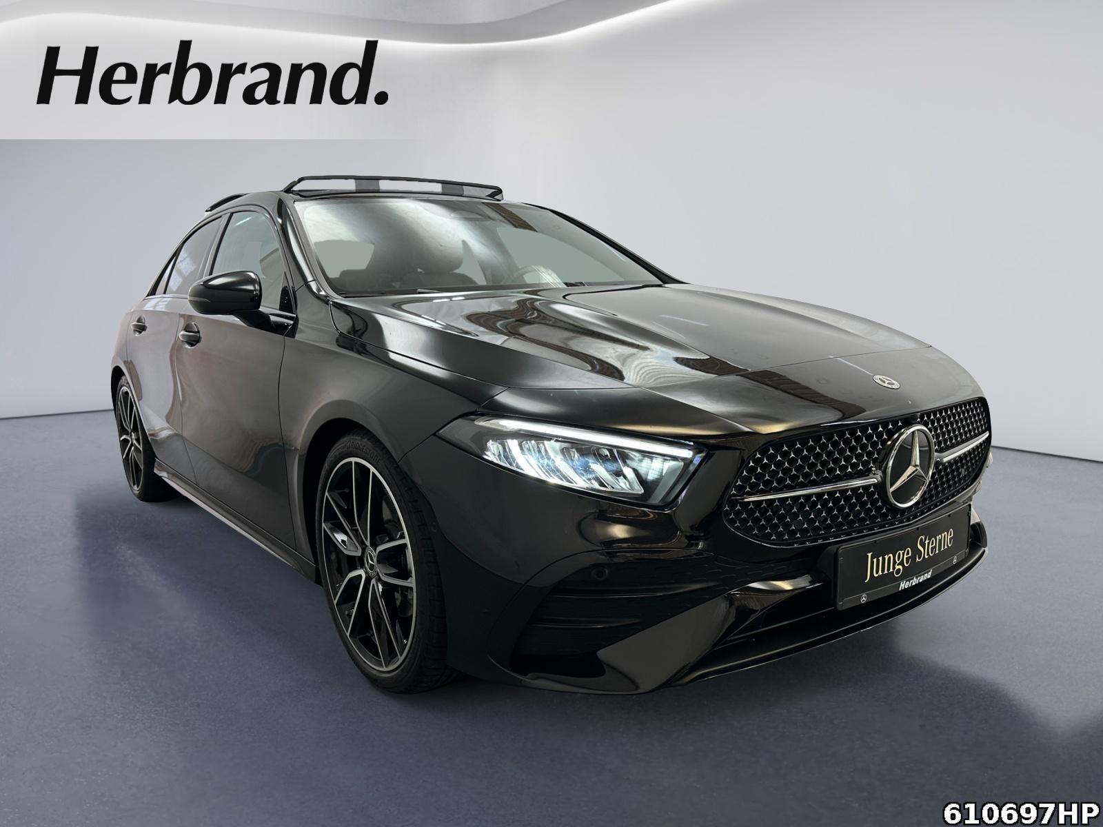 Fahrzeugabbildung Mercedes-Benz A 180 Limousine AMG Night AHK Pano Ambiente 19