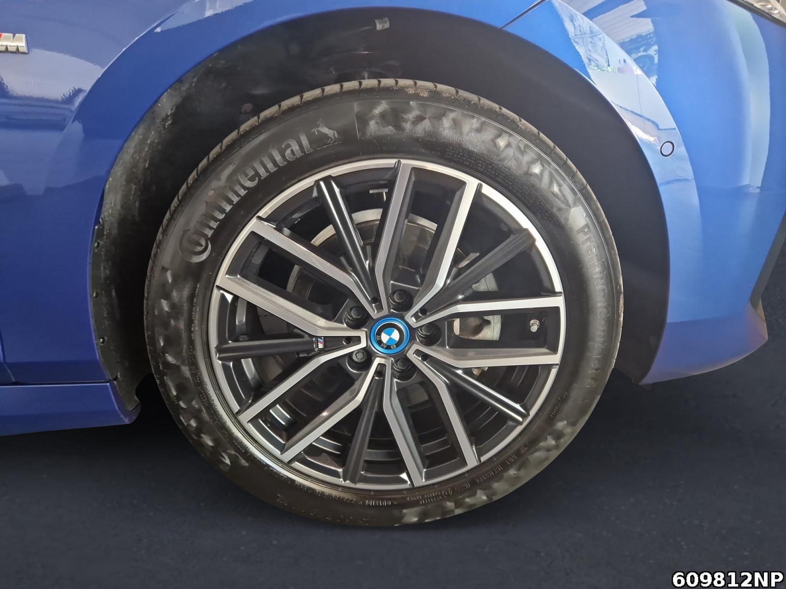 Fahrzeugabbildung BMW 225 Active Tourer e xDrive M Sport LED AHK PDC.