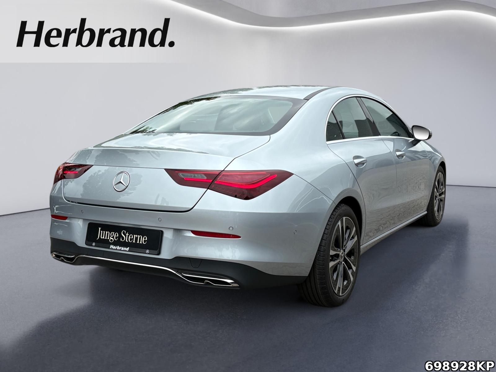 Fahrzeugabbildung Mercedes-Benz CLA 180 Progressive Lenkradhzg Kamera LED 18
