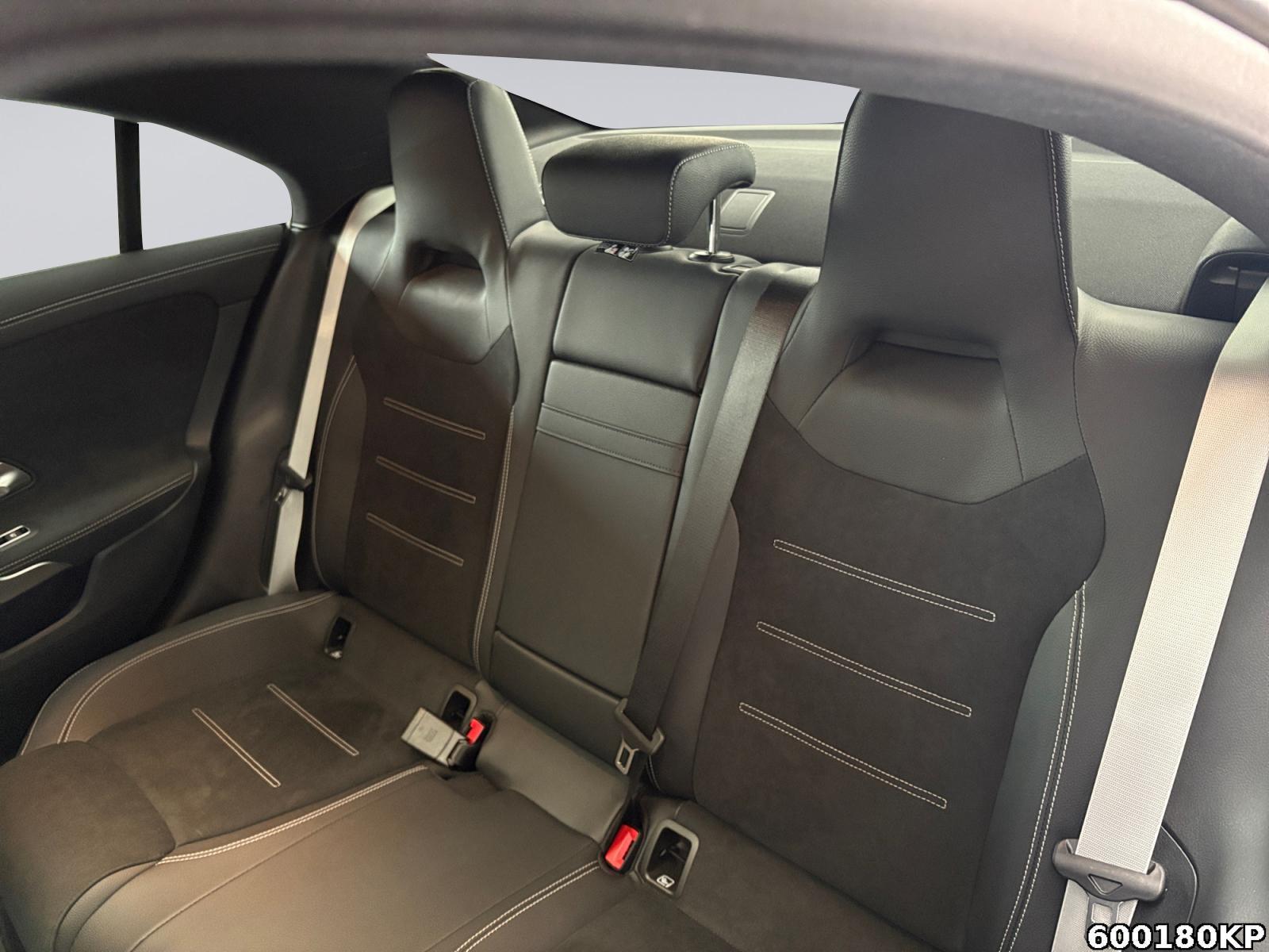 Fahrzeugabbildung Mercedes-Benz CLA 200 AMG Pano Distronic Night Kamera Ambiente