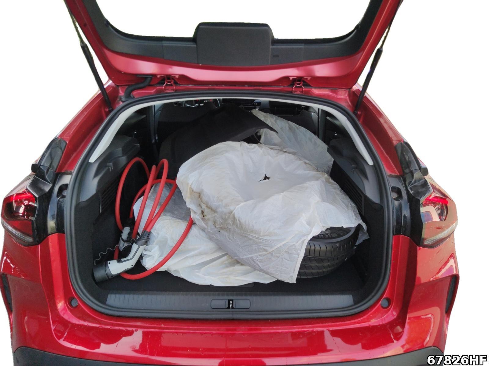 Fahrzeugabbildung Citroën C4 e-Shine Shine HUD Drive-Assist-Paket Plus