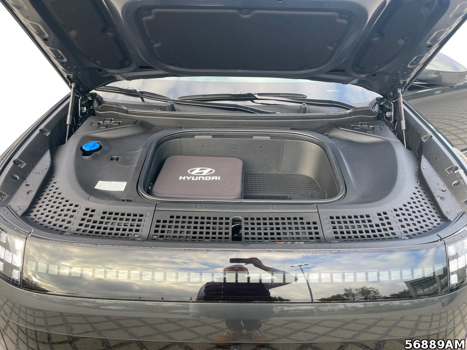 Fahrzeugabbildung Hyundai IONIQ 9 UNIQ Allrad 7-Sitzer
