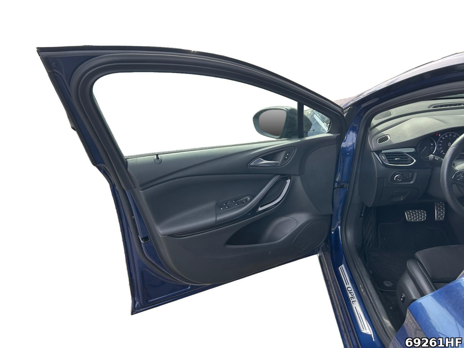 Fahrzeugabbildung Opel Astra Ultimate