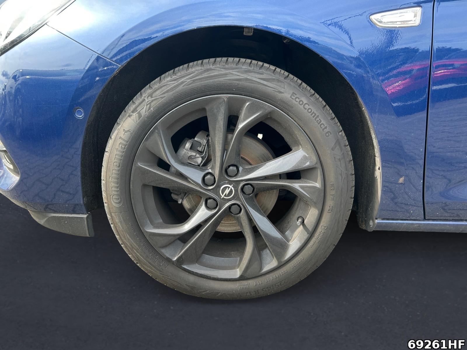Fahrzeugabbildung Opel Astra Ultimate