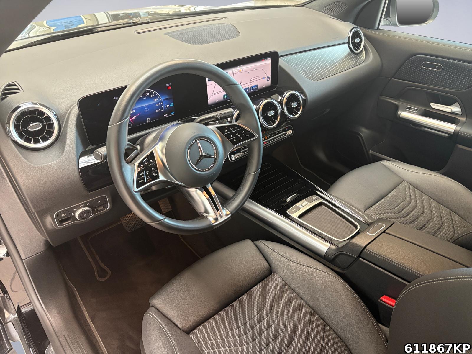 Fahrzeugabbildung Mercedes-Benz GLA 200 Progressive AHK Advanced DAB Kamera