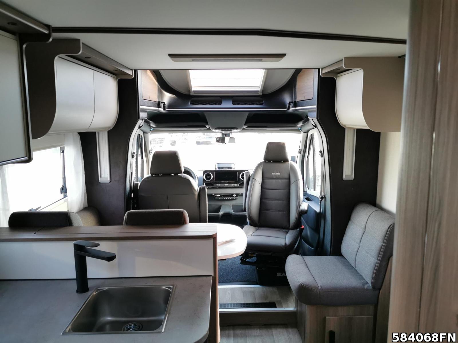 Fahrzeugabbildung Kabe TM Royal X 810 LGB 