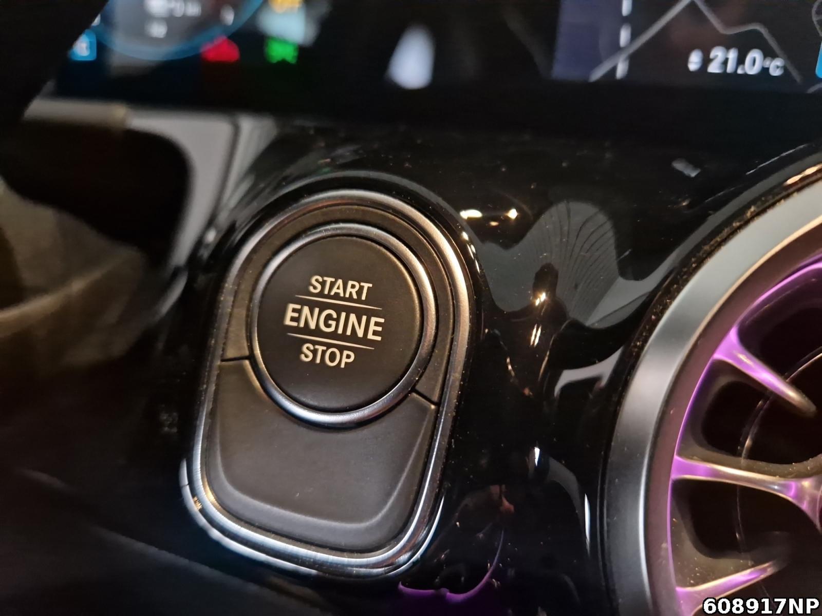 Fahrzeugabbildung Mercedes-Benz GLA 250 e Progressive AHK Distronic Multibeam