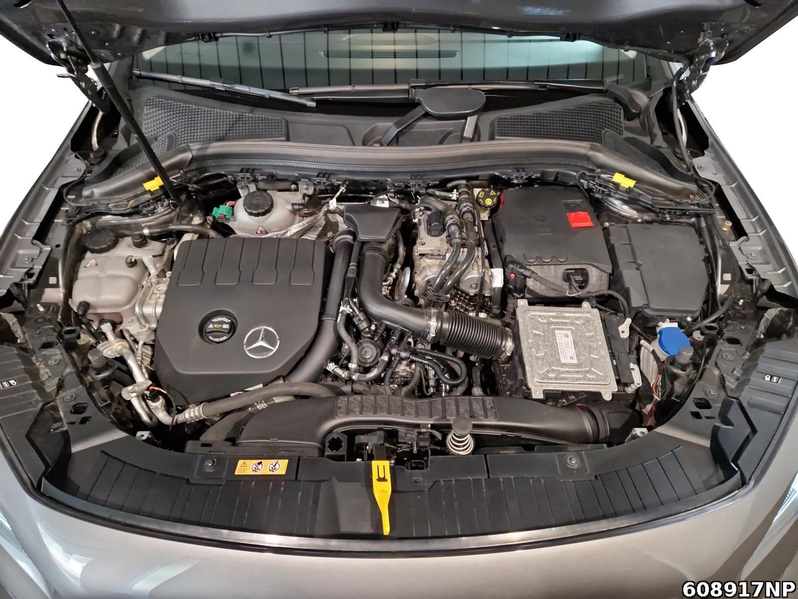 Fahrzeugabbildung Mercedes-Benz GLA 250 e Progressive AHK Distronic Multibeam