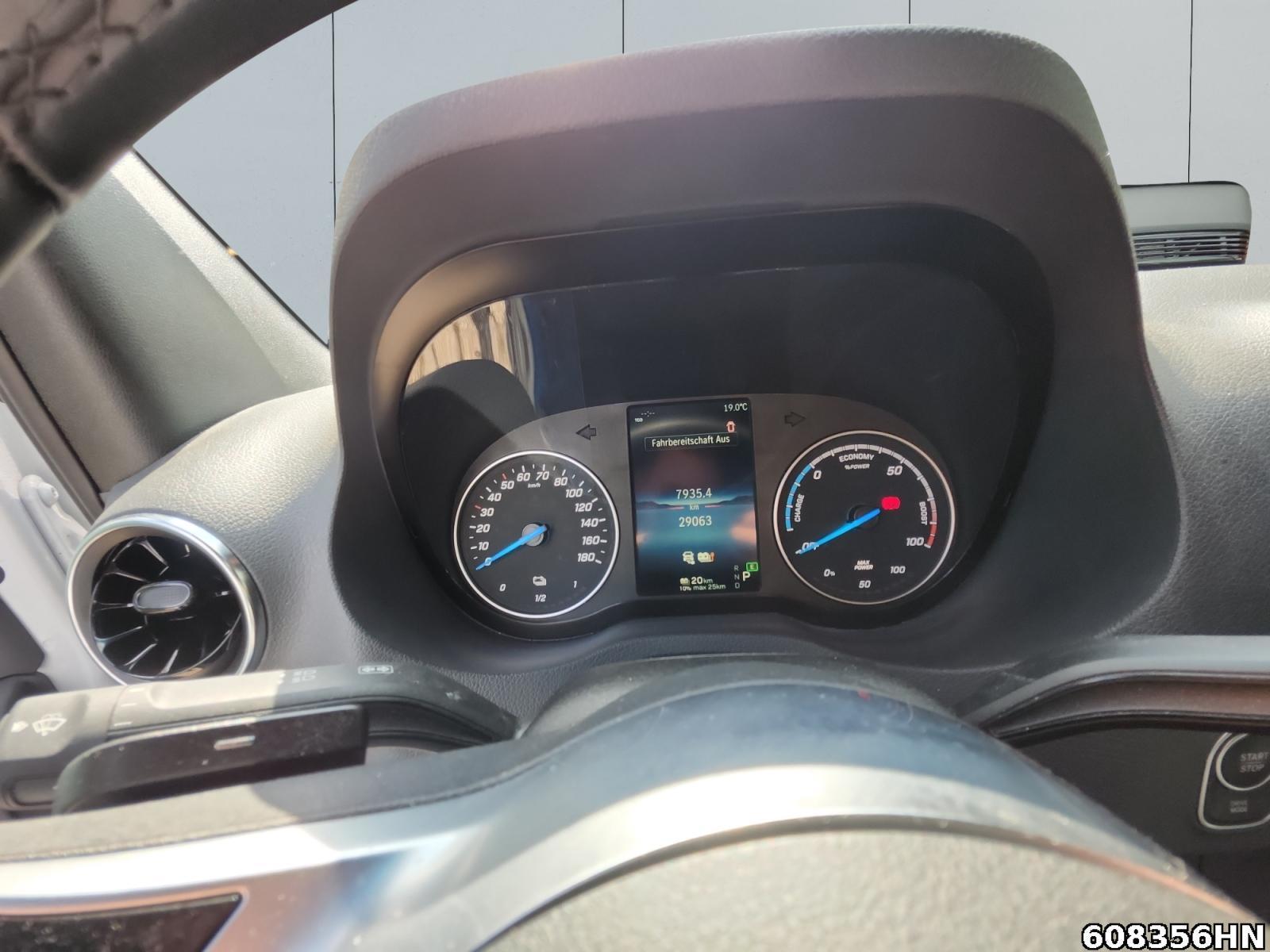 Fahrzeugabbildung Mercedes-Benz eSprinter 414 Kasten*L2H2*BOTT Regale*LED*TOP!