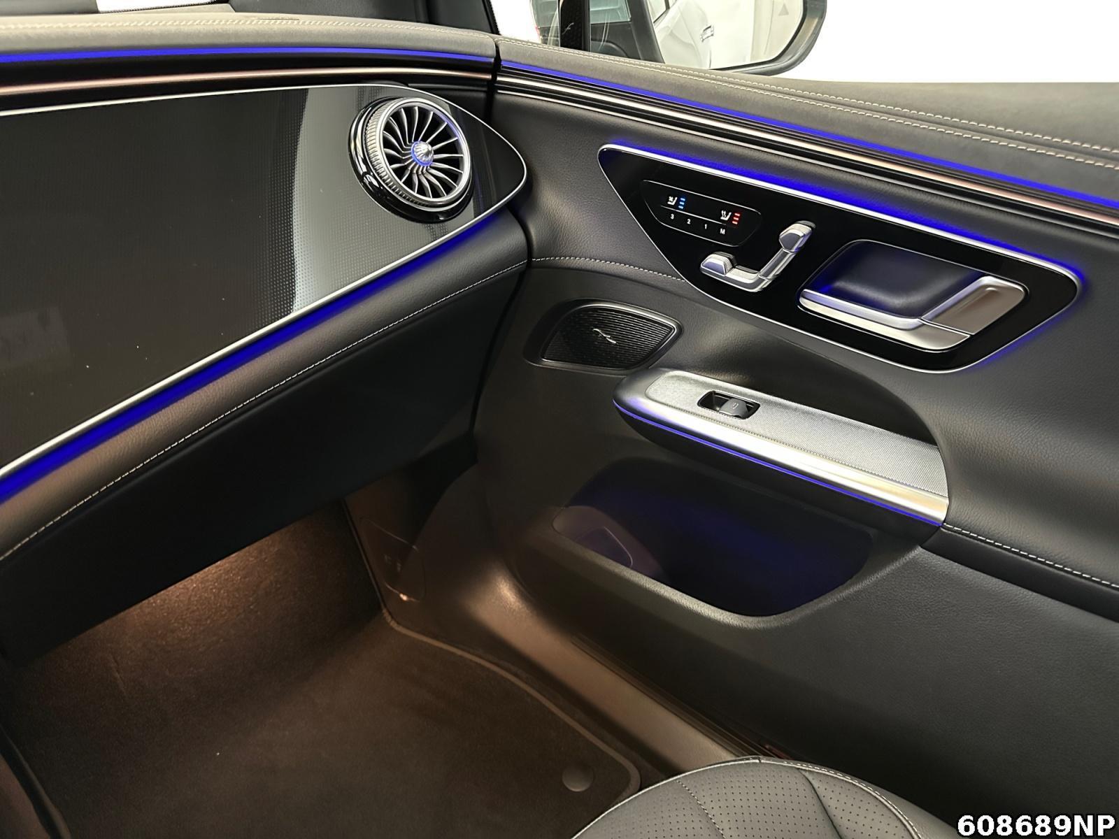 Fahrzeugabbildung Mercedes-Benz EQE SUV 350+ Electric Art AHK Distronic 360 100%