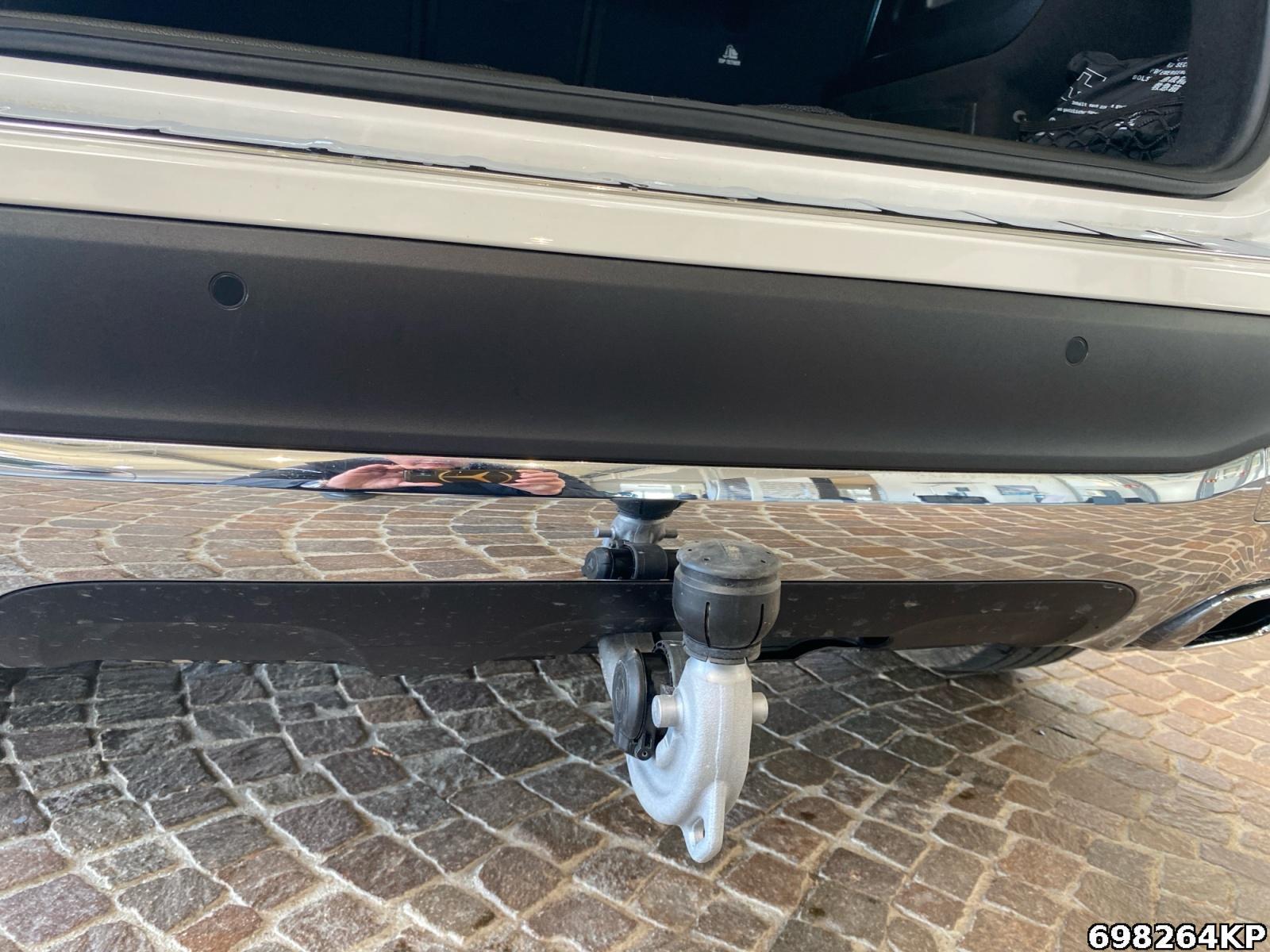 Fahrzeugabbildung Mercedes-Benz GLB 180 Progressive AHK Lenkradhzg Easypack LED