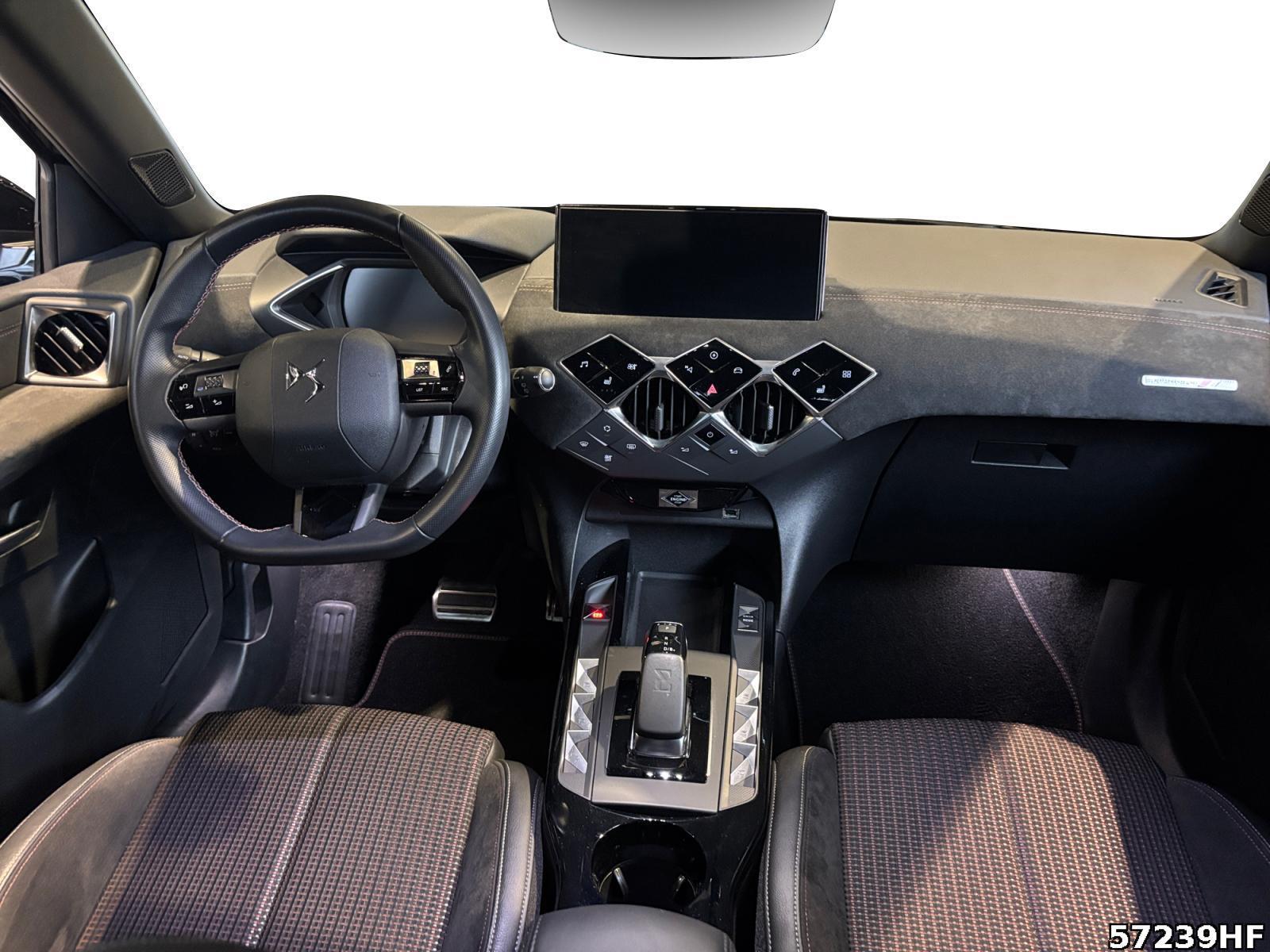 Fahrzeugabbildung DS Automobiles DS3 Crossback Performance Line