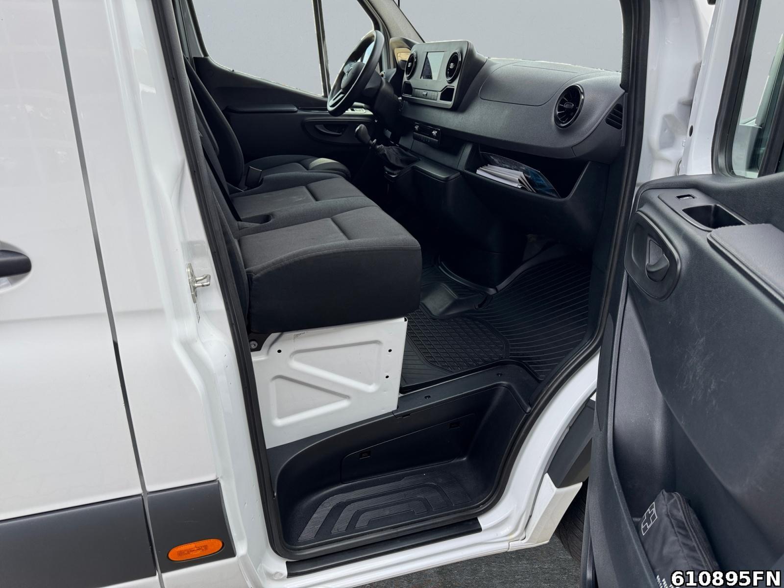 Fahrzeugabbildung Mercedes-Benz Sprinter 317 CDI Kasten *Maxi*L3H2*MBUX*DAB*NAVI
