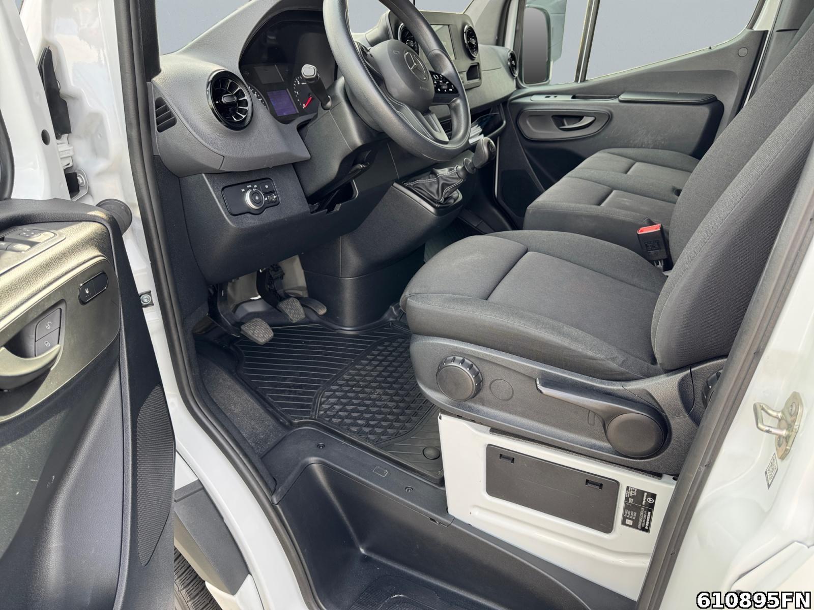 Fahrzeugabbildung Mercedes-Benz Sprinter 317 CDI Kasten *Maxi*L3H2*MBUX*DAB*NAVI