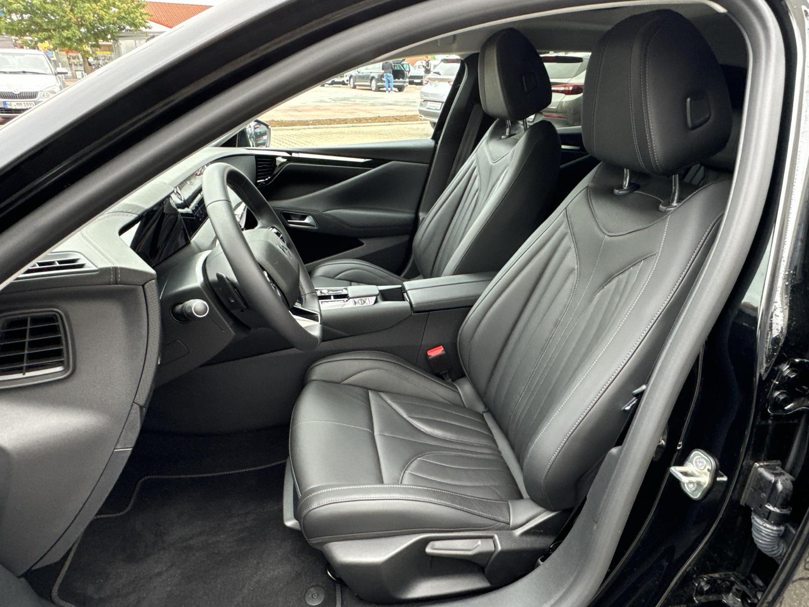 Fahrzeugabbildung DS Automobiles DS4 Rivoli NAVI+CARPLAY+SCHALTWIPPEN