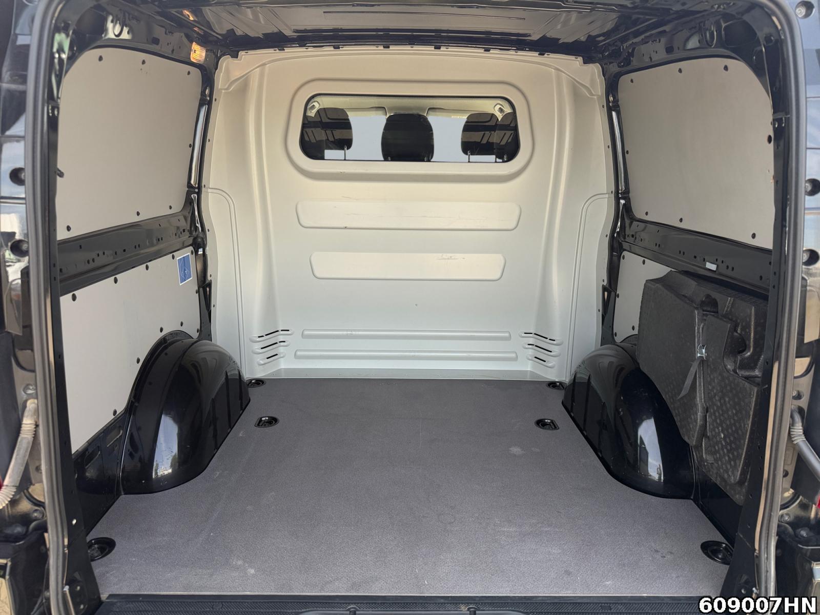 Fahrzeugabbildung Mercedes-Benz Vito 124 CDI *LKW*Mixto*4x4*DIST*LED*AHK
