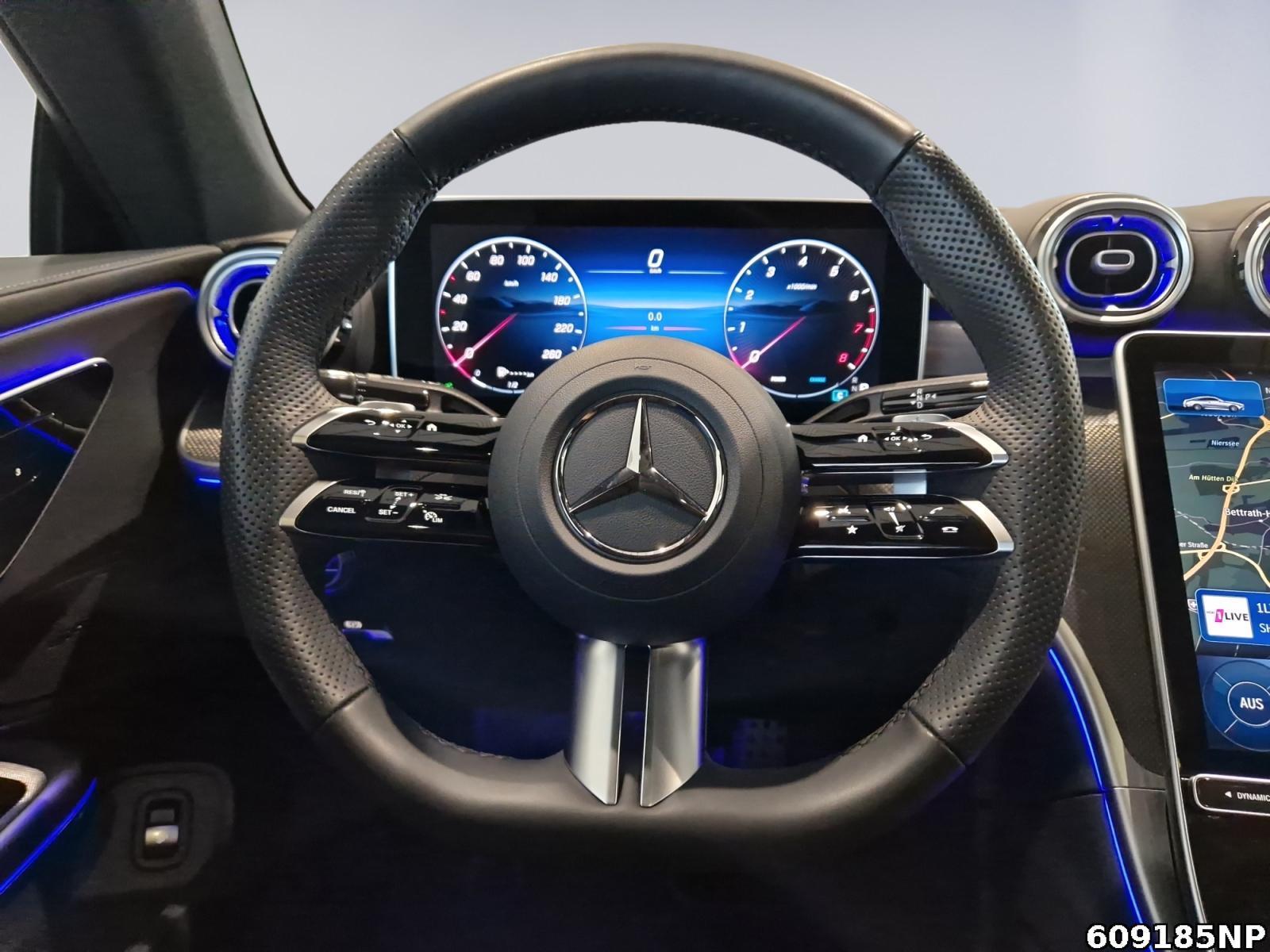 Fahrzeugabbildung Mercedes-Benz CLE 300 4M AMG Coupé Pano Digital-Light 360°