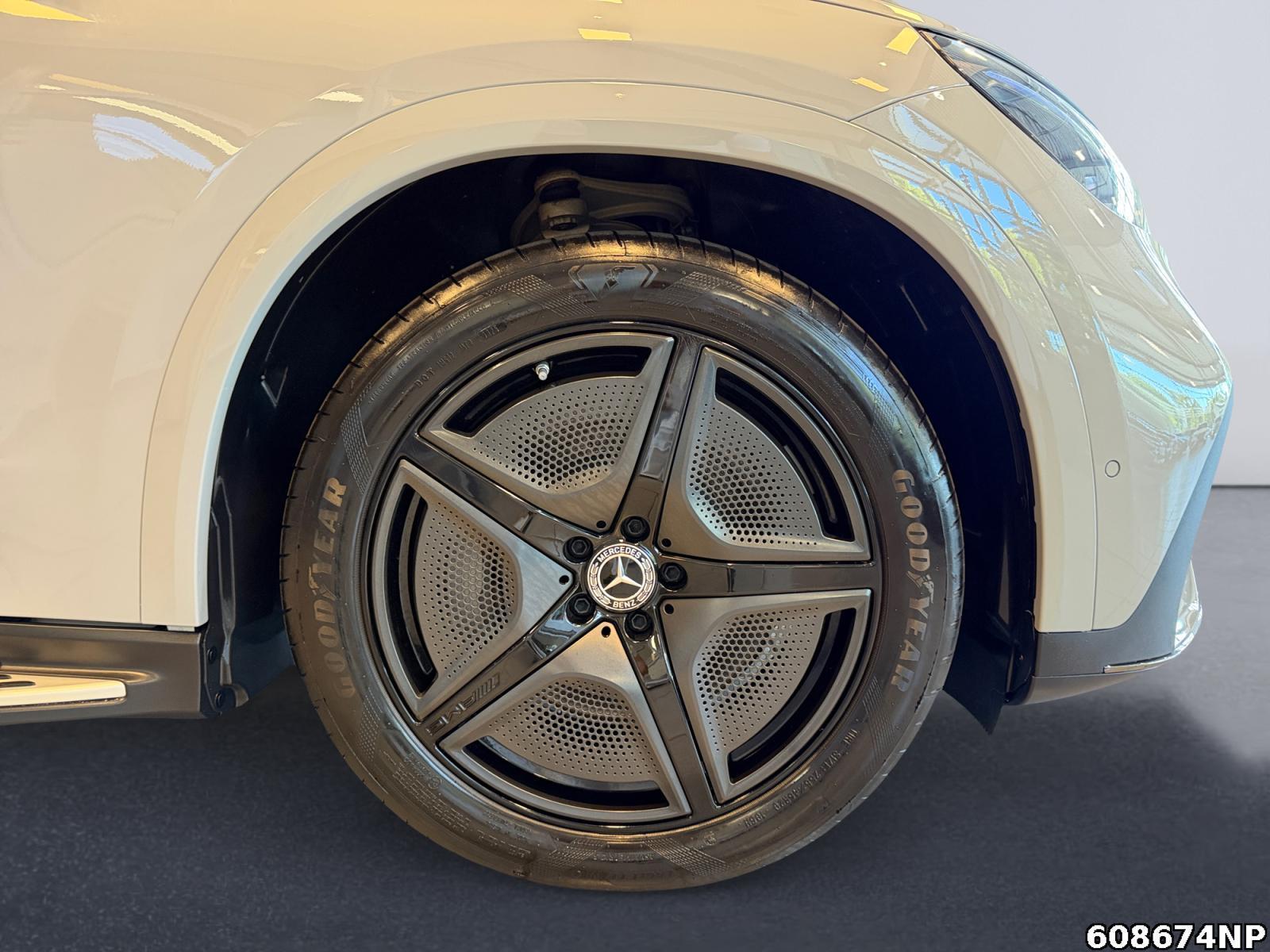Fahrzeugabbildung Mercedes-Benz EQE SUV 350+ AMG AHK Airmatic Night Distronic