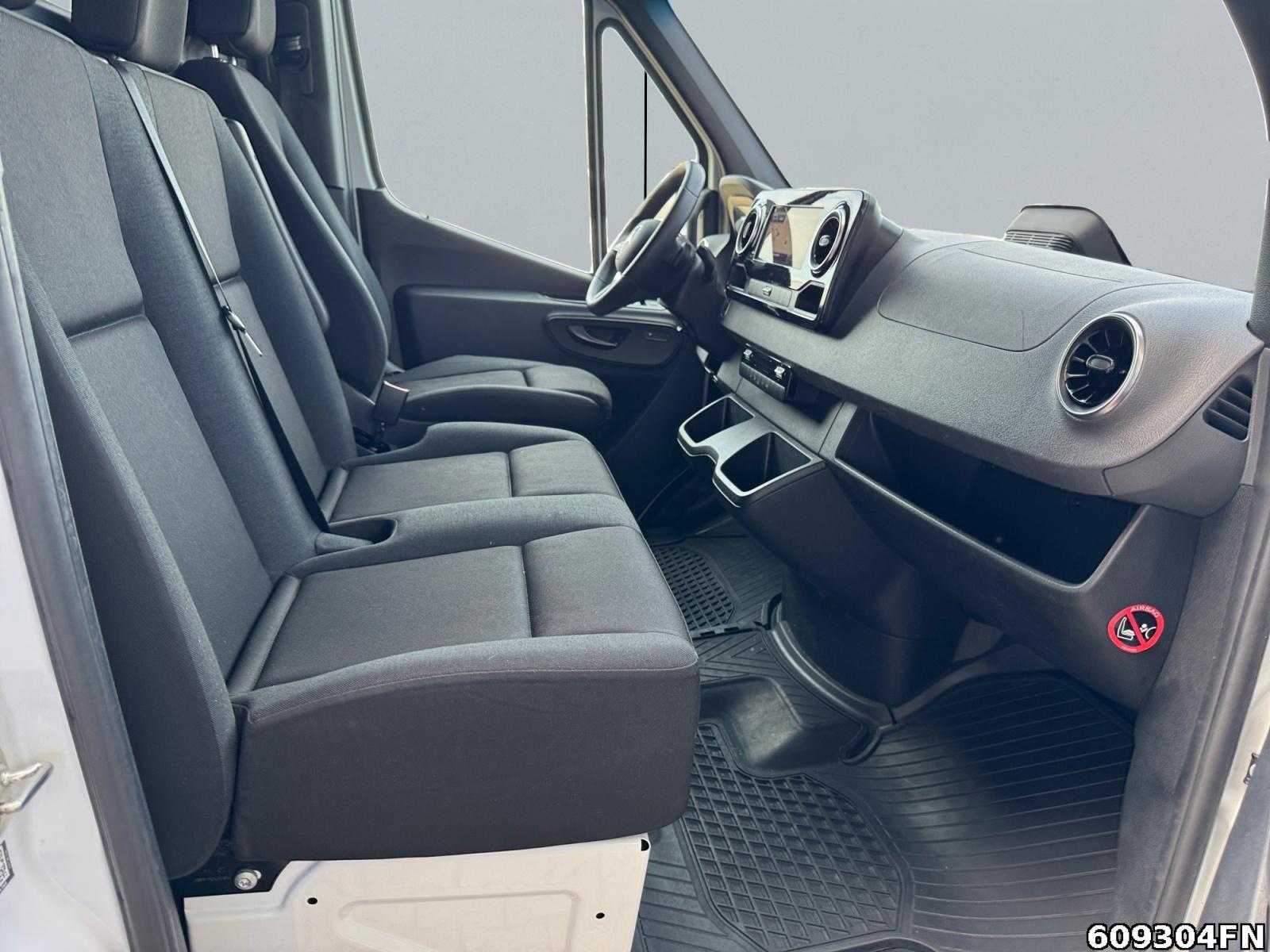 Fahrzeugabbildung Mercedes-Benz Sprinter 317 CDI Kasten L2H2*Navi*LED*Kamera*