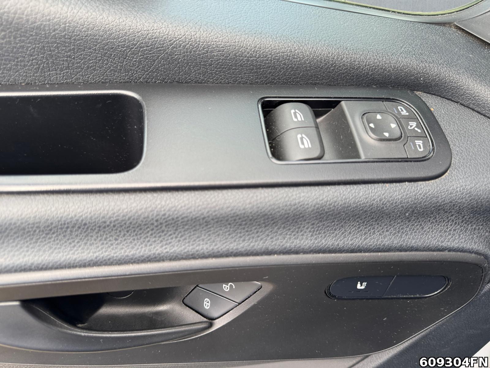 Fahrzeugabbildung Mercedes-Benz Sprinter 317 CDI Kasten L2H2*Navi*LED*Kamera*