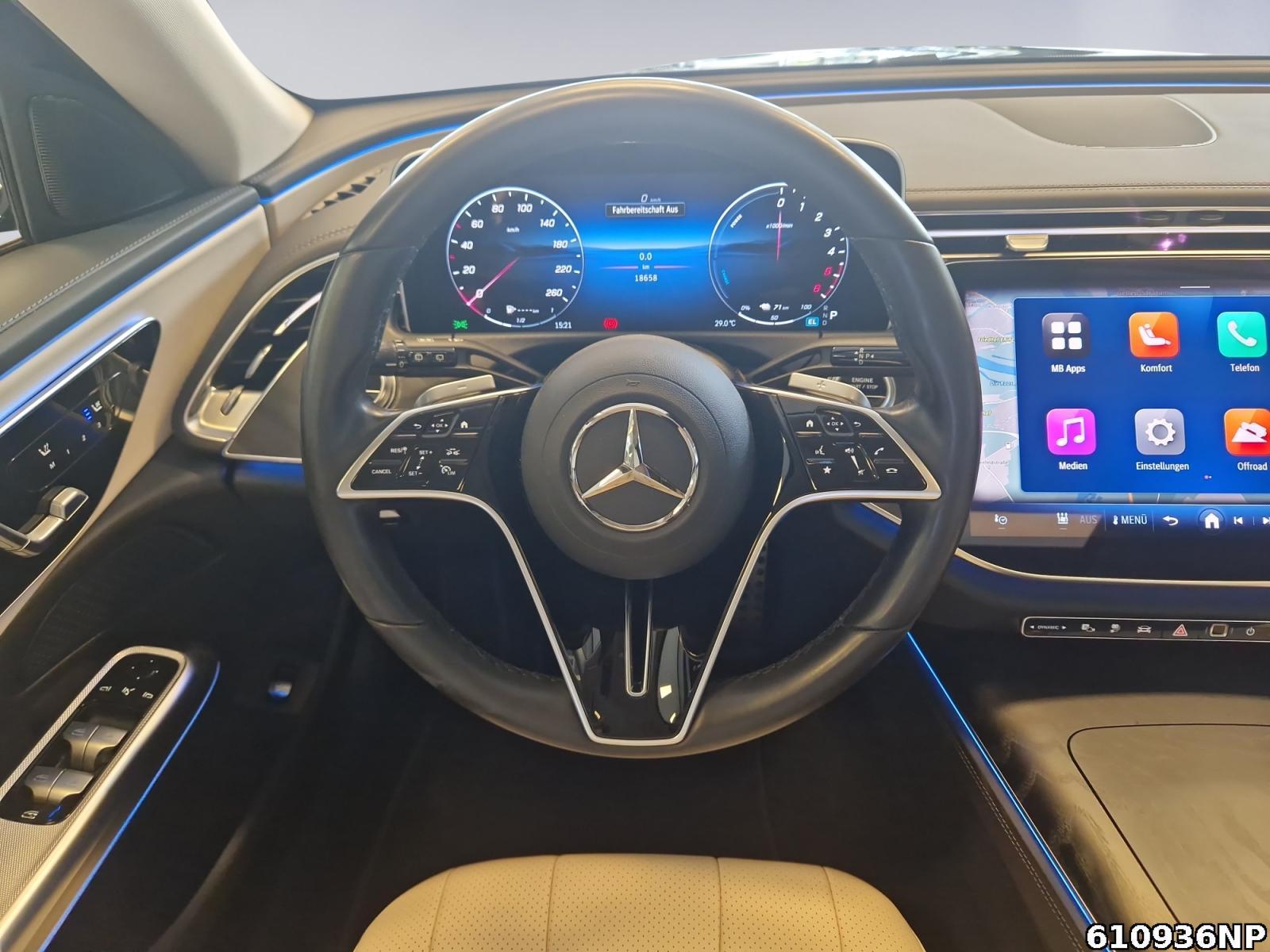 Fahrzeugabbildung Mercedes-Benz E 300 T 4M All-Terrain Pano AHK Digital Light