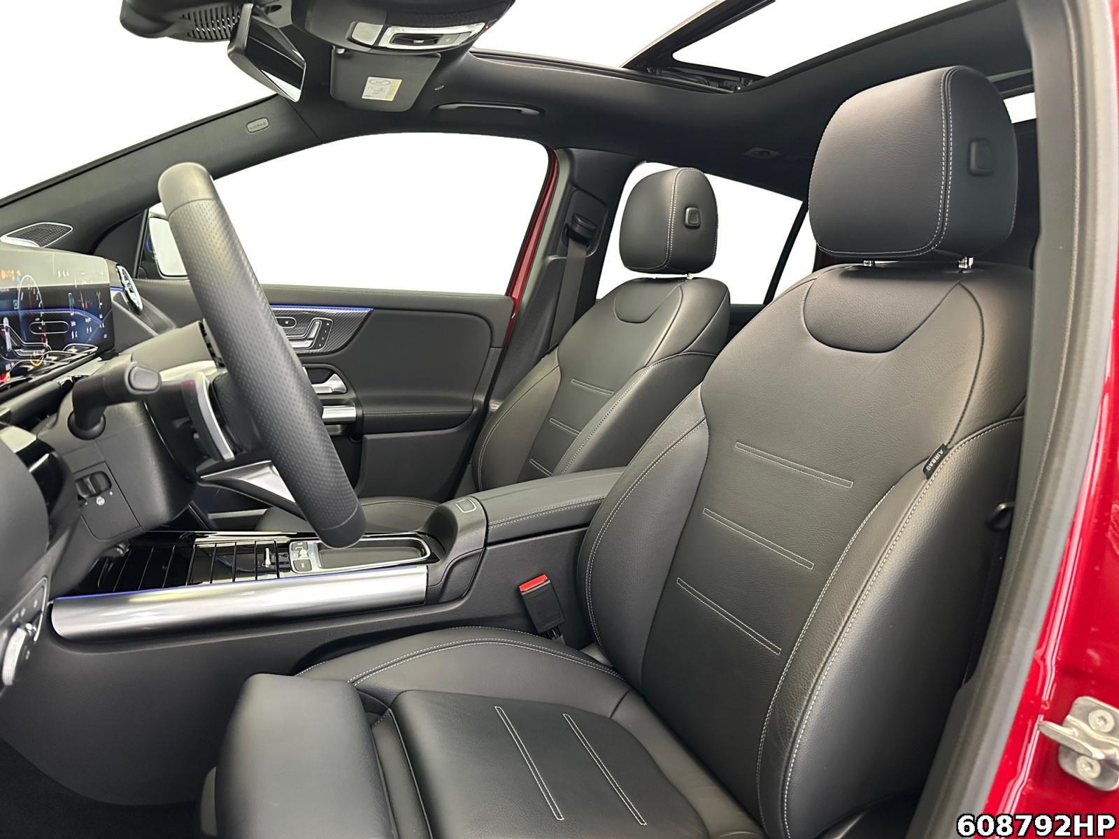 Fahrzeugabbildung Mercedes-Benz GLA 250 e AMG Night Pano Burmester Distronic AHK