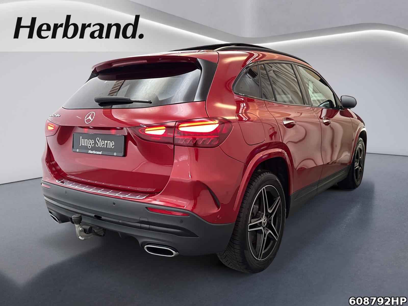 Fahrzeugabbildung Mercedes-Benz GLA 250 e AMG Night Pano Burmester Distronic AHK