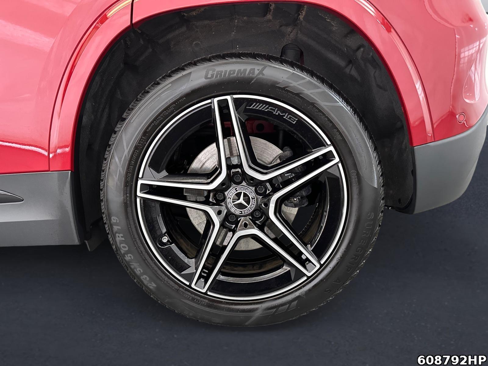 Fahrzeugabbildung Mercedes-Benz GLA 250 e AMG Night Pano Burmester Distronic AHK