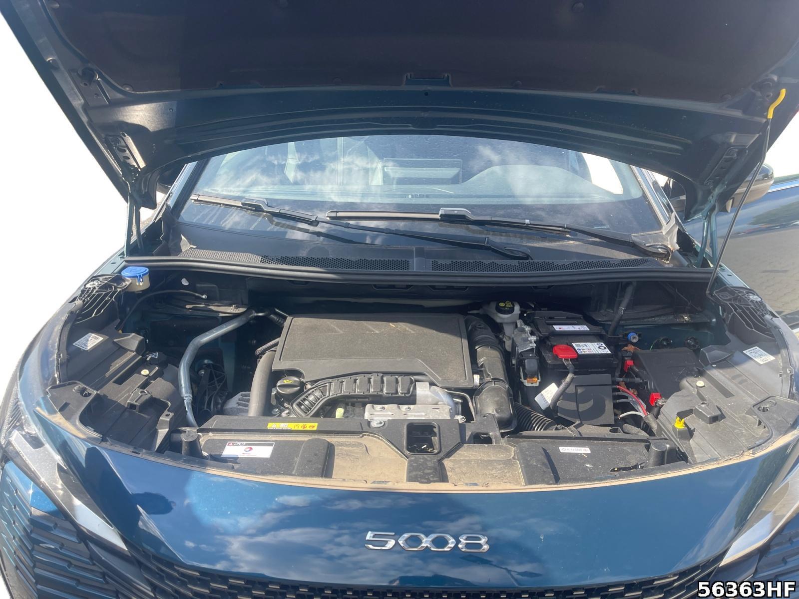 Fahrzeugabbildung Peugeot 5008 GT 1.2 PureTech 130