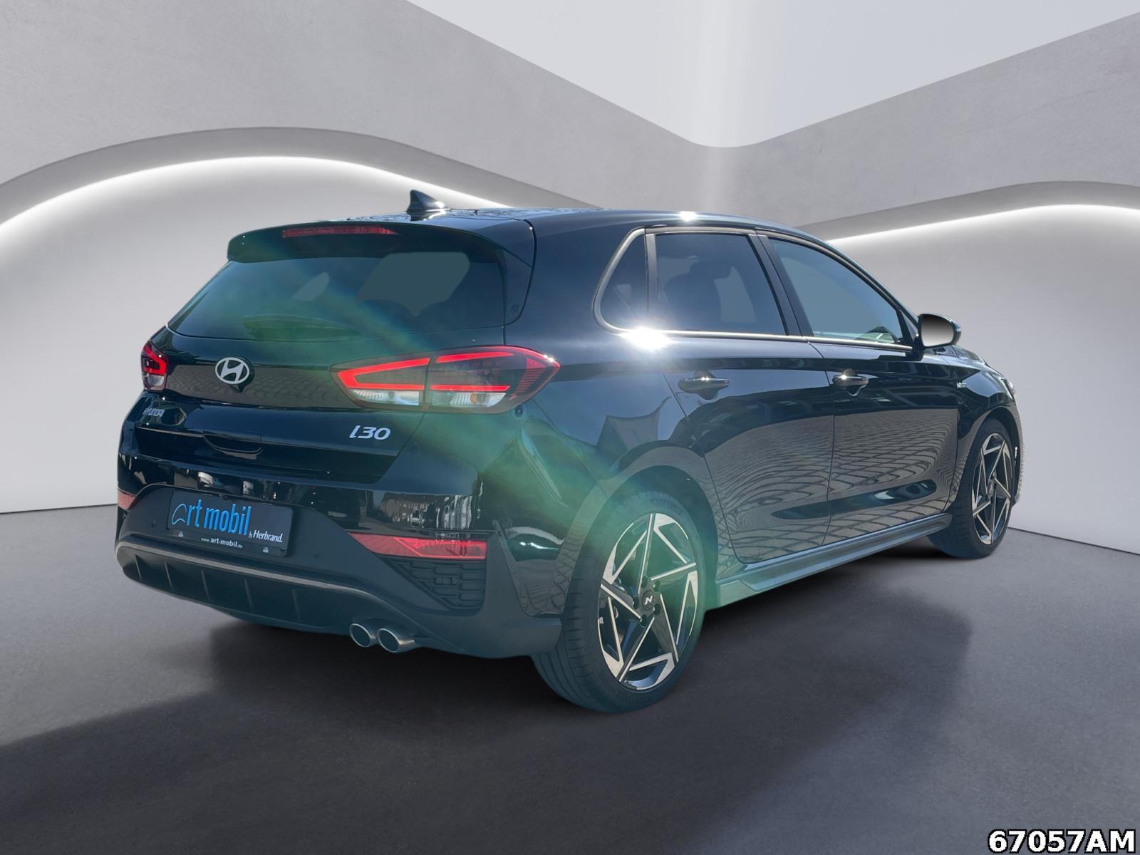Fahrzeugabbildung Hyundai i30 N Line X - Automatik - Panoramadach