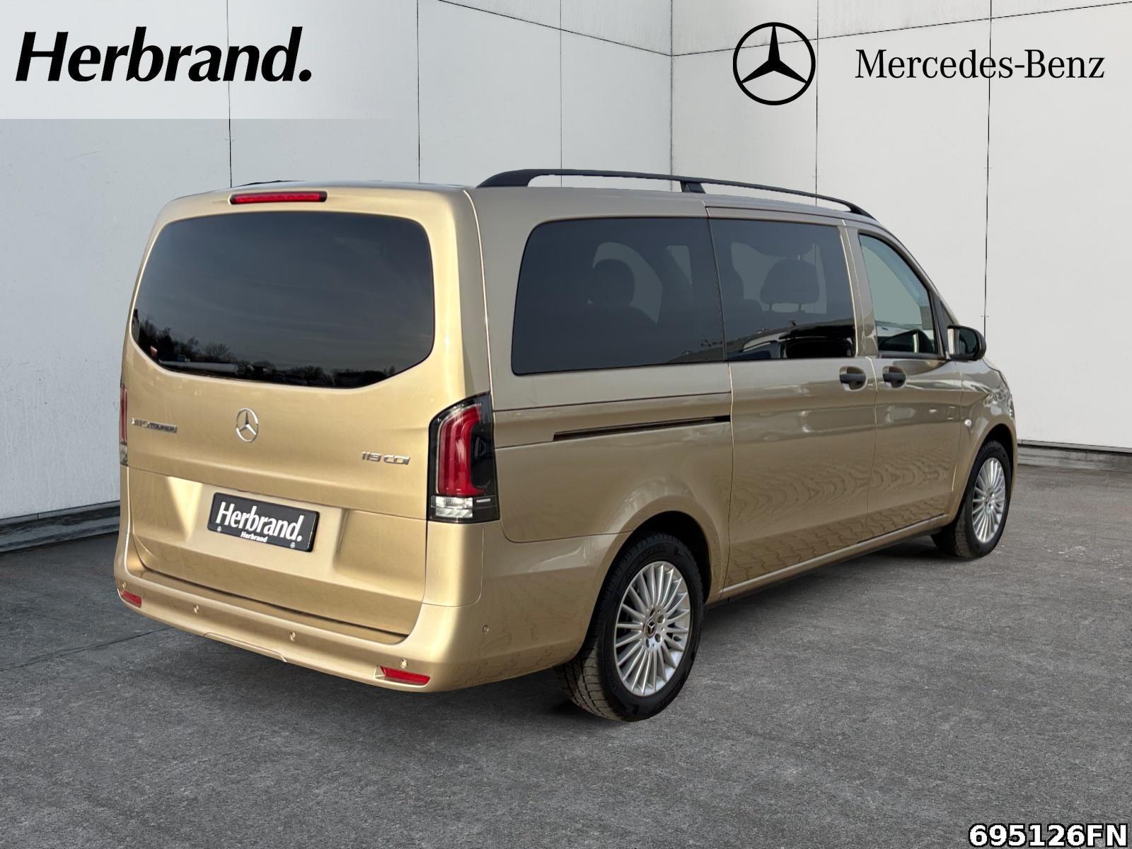 Fahrzeugabbildung Mercedes-Benz Vito 119 CDI Tourer PRO L*Navi*LED*KameraPaket*