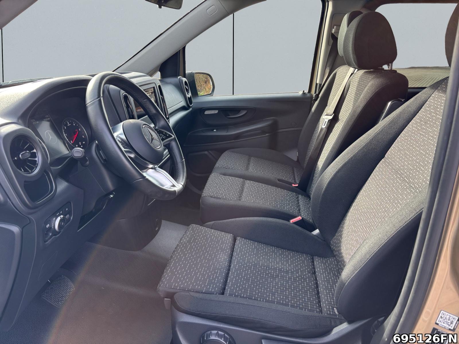 Fahrzeugabbildung Mercedes-Benz Vito 119 CDI Tourer PRO L*Navi*LED*KameraPaket*