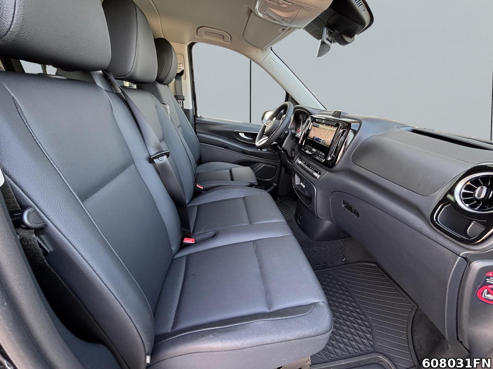 Fahrzeugabbildung Mercedes-Benz Vito 116 Tourer SELECT 'MULTUBEAM*9-Sitze*Lederl