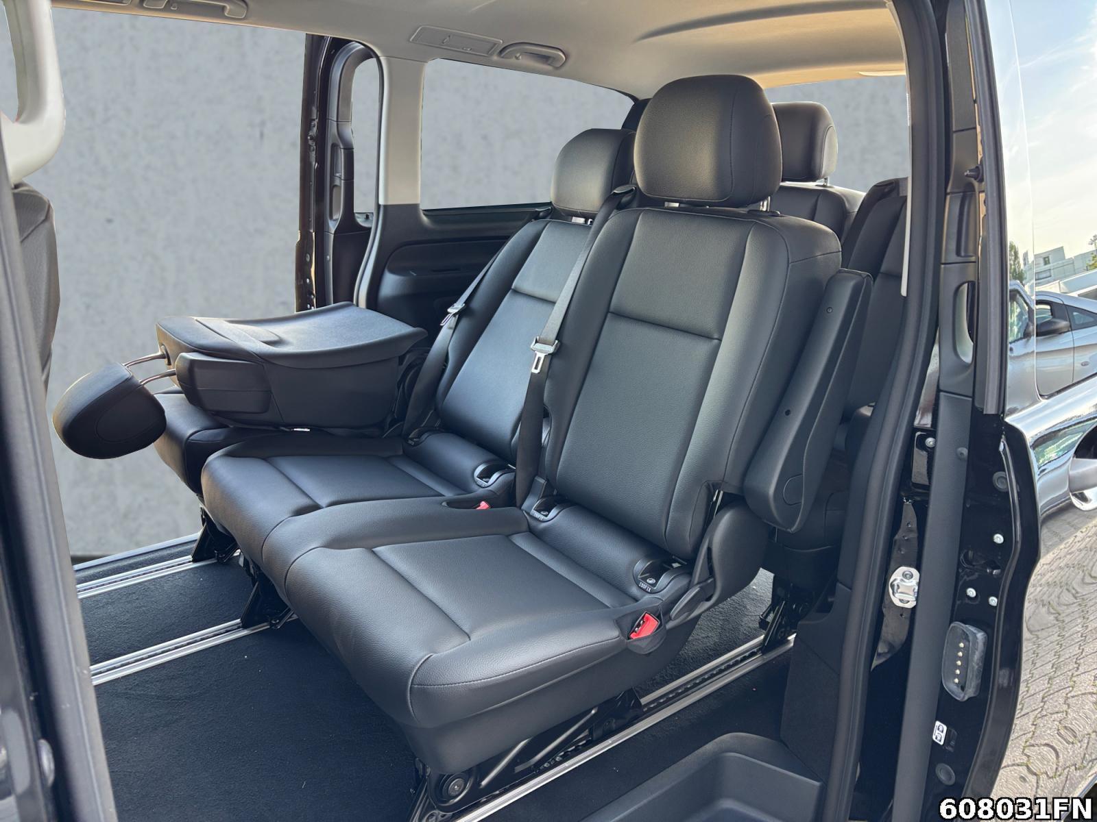 Fahrzeugabbildung Mercedes-Benz Vito 116 Tourer SELECT 'MULTUBEAM*9-Sitze*Lederl