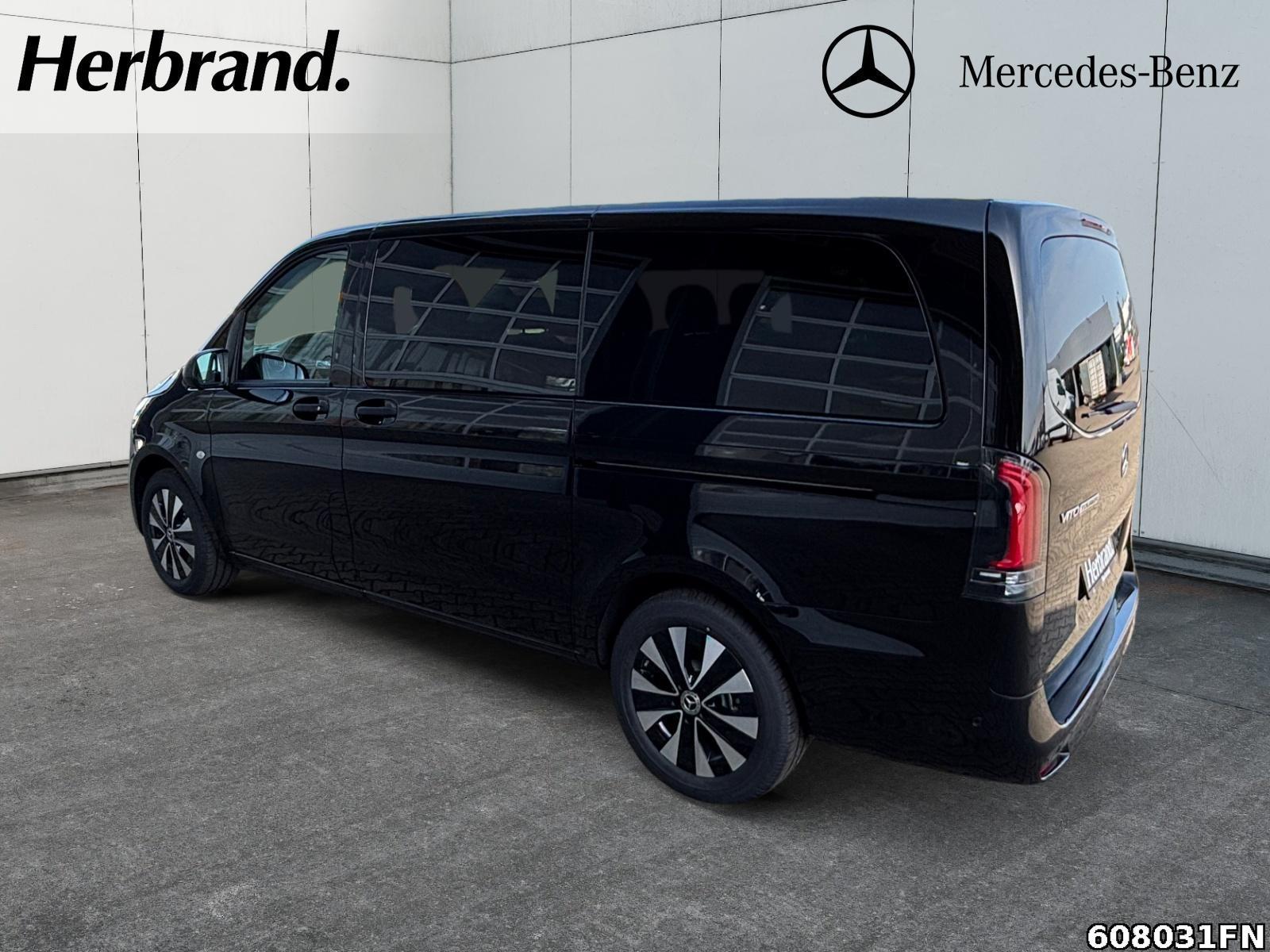 Fahrzeugabbildung Mercedes-Benz Vito 116 Tourer SELECT 'MULTUBEAM*9-Sitze*Lederl