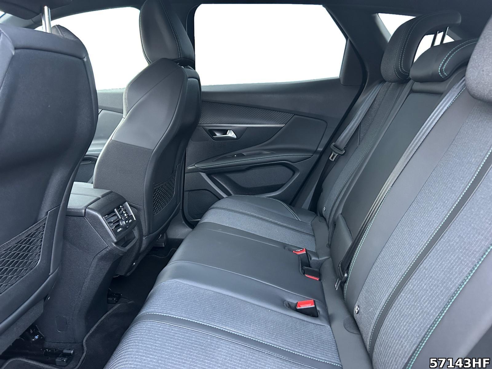 Fahrzeugabbildung Peugeot 3008 Allure +SHZ+MILDHYBRID+CARPLAY+LED+