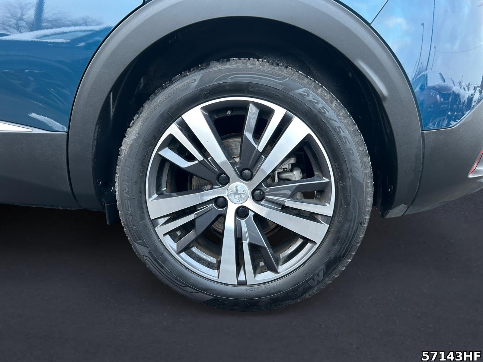 Fahrzeugabbildung Peugeot 3008 Allure +SHZ+MILDHYBRID+CARPLAY+LED+