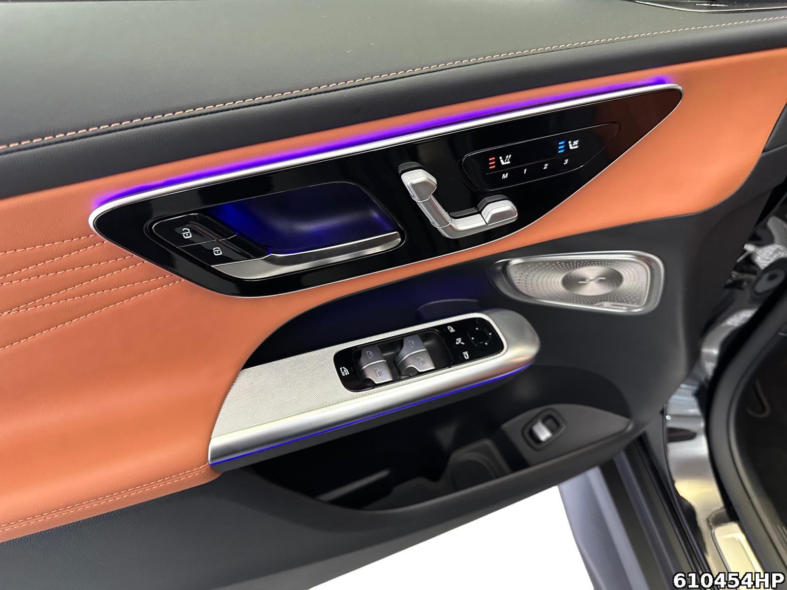 Fahrzeugabbildung Mercedes-Benz GLC 300 de 4M AMG Night AHK Burmester 20