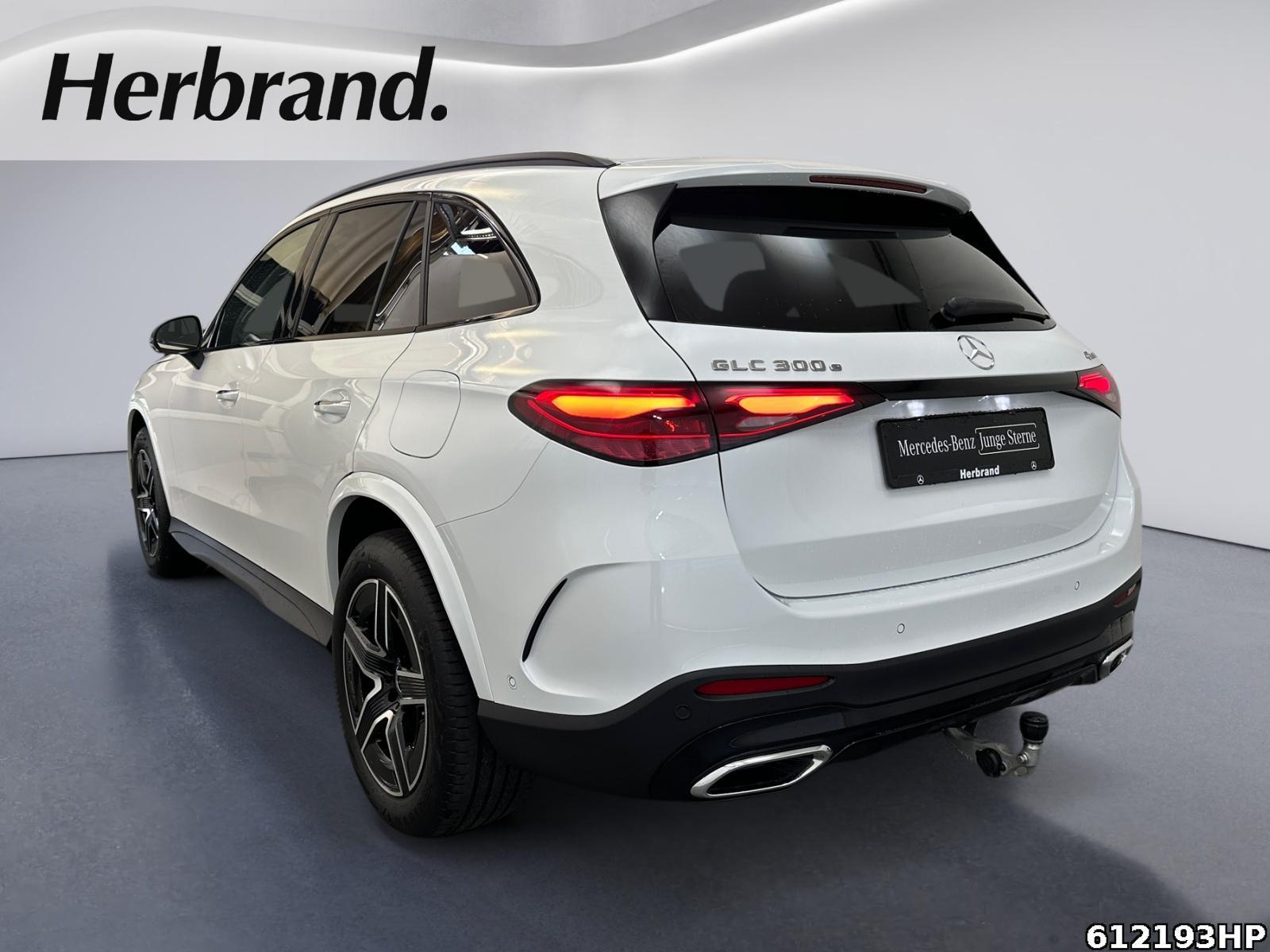 Fahrzeugabbildung Mercedes-Benz GLC 300 e 4M AMG AHK Digital Light Keyless 360°