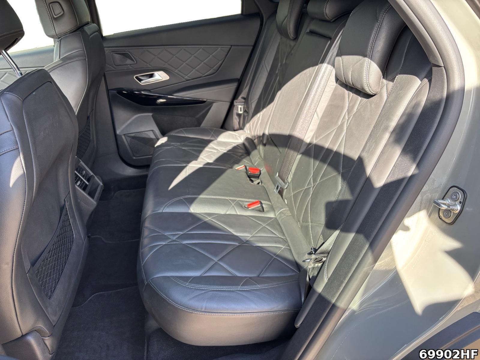 Fahrzeugabbildung DS Automobiles DS7 Crossback 1.5 BlueHDi 130 Rivoli (EU6d)