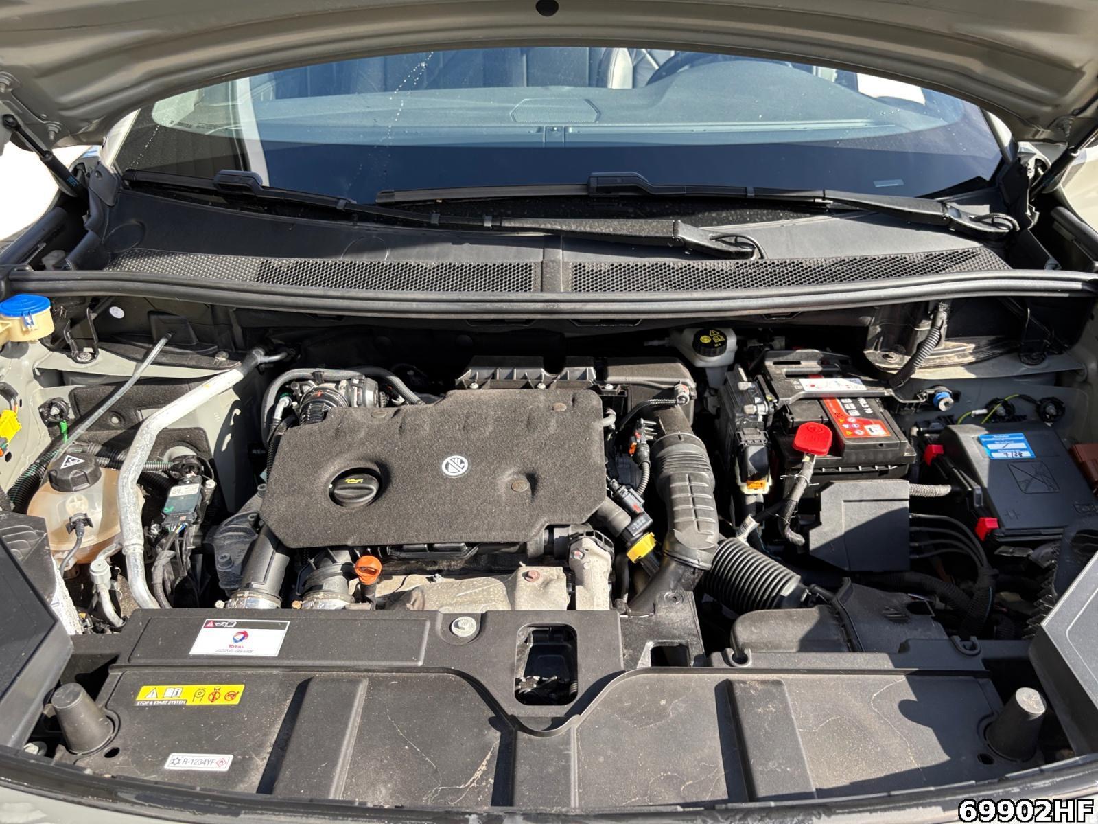 Fahrzeugabbildung DS Automobiles DS7 Crossback 1.5 BlueHDi 130 Rivoli (EU6d)