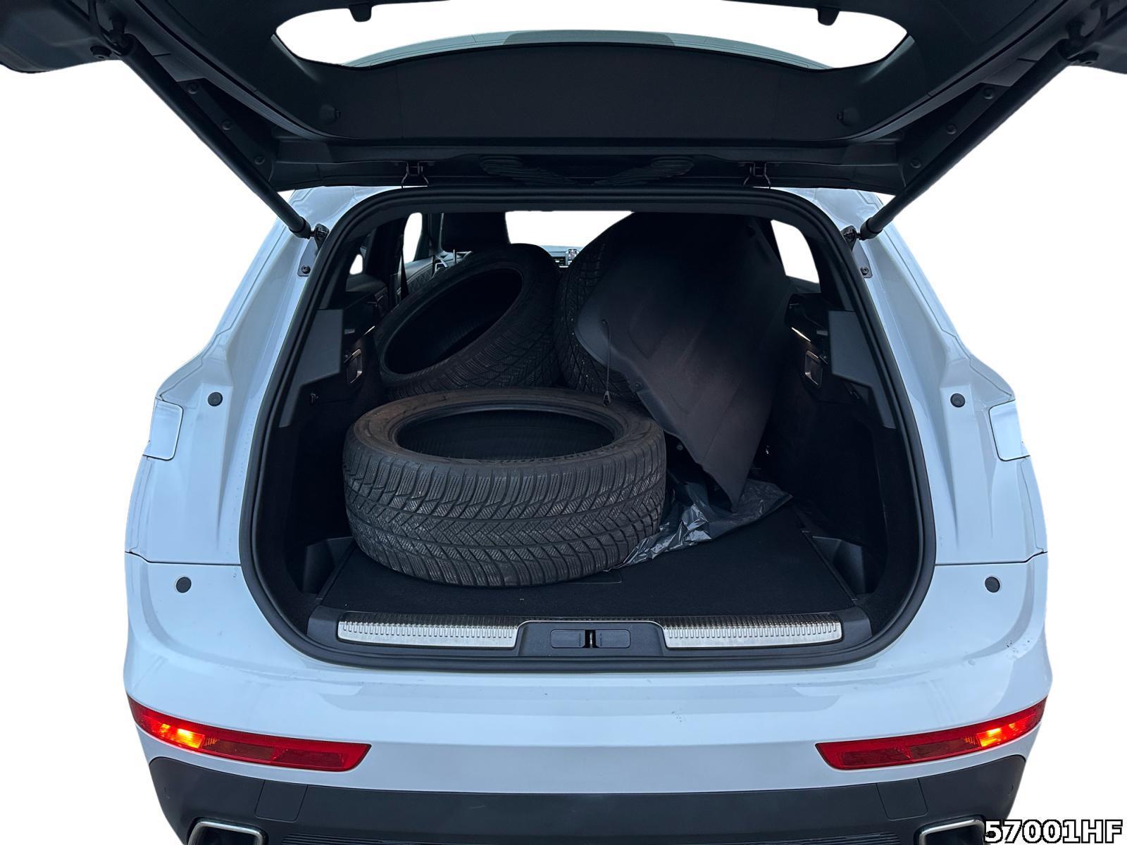 Fahrzeugabbildung DS Automobiles DS7 Crossback Rivoli