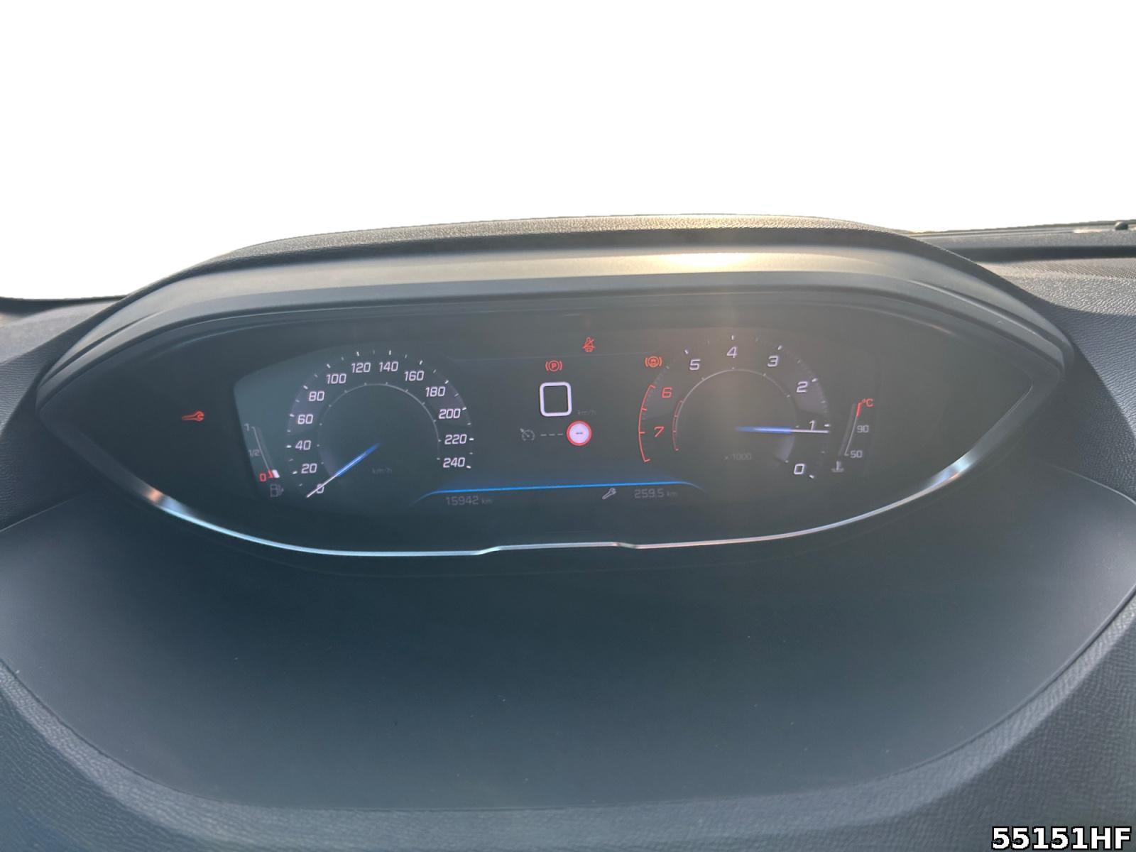 Fahrzeugabbildung Peugeot 3008 Allure Pack NAVI+SHZ+LED+CARPLAY