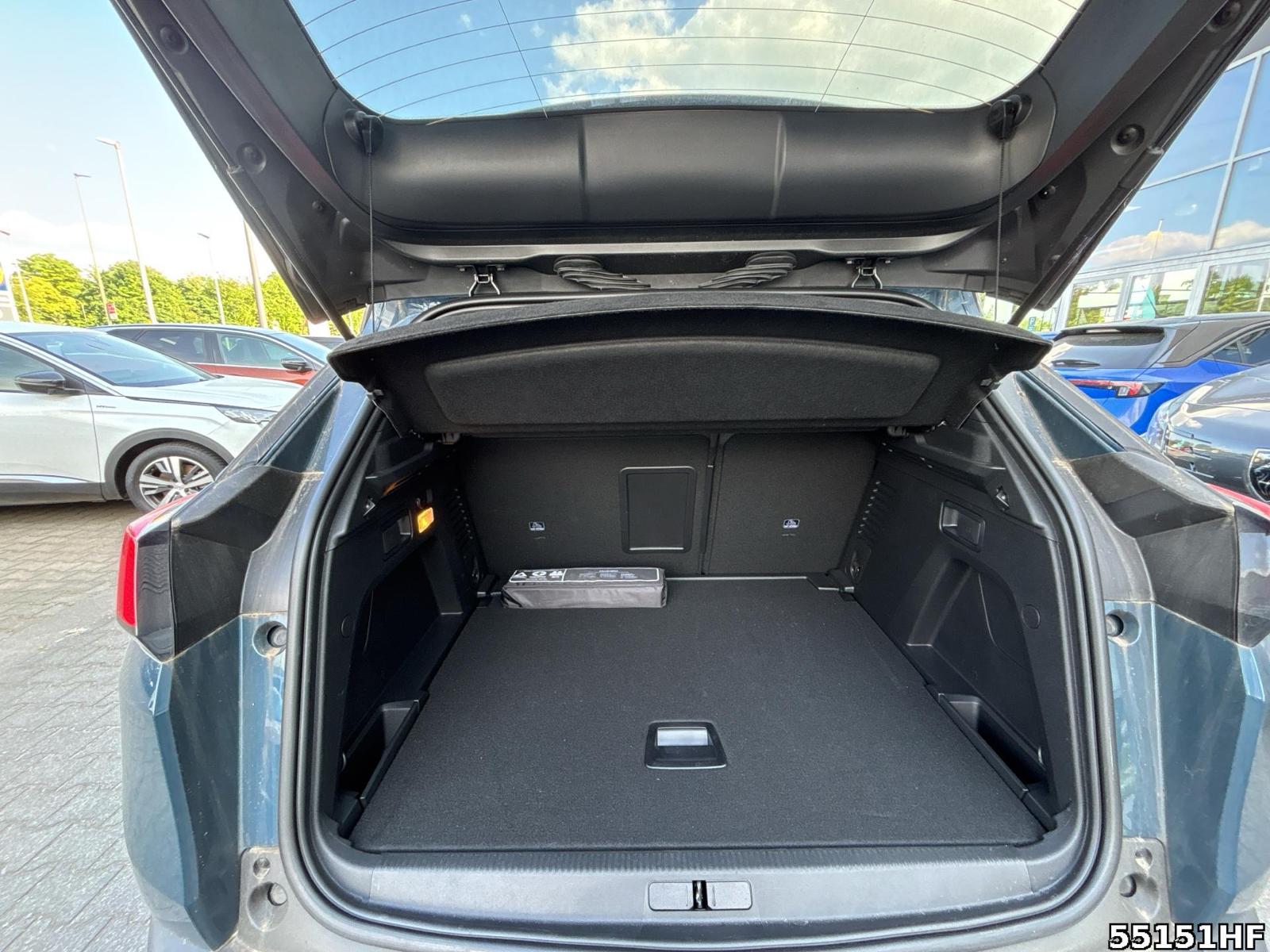 Fahrzeugabbildung Peugeot 3008 Allure Pack NAVI+SHZ+LED+CARPLAY